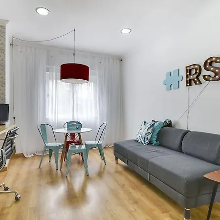 Apartment Cool And Airy In Ajuda Lisbon