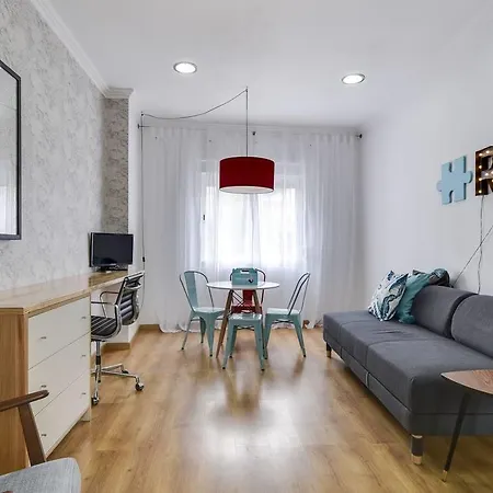 Apartment Cool And Airy In Ajuda *
