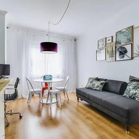 Cool And Airy In Ajuda Apartment Lisbon